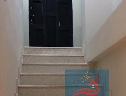 Dyqan ne shitje ne Tirane (9)