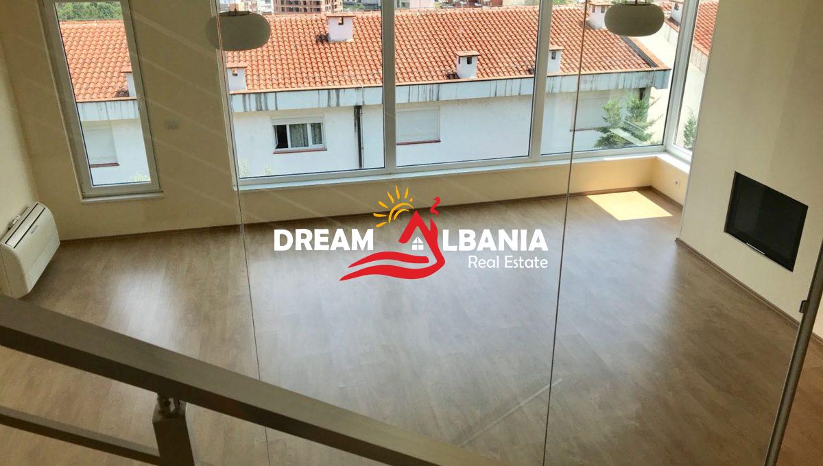 Vile ne shitje ne Tirane (33)