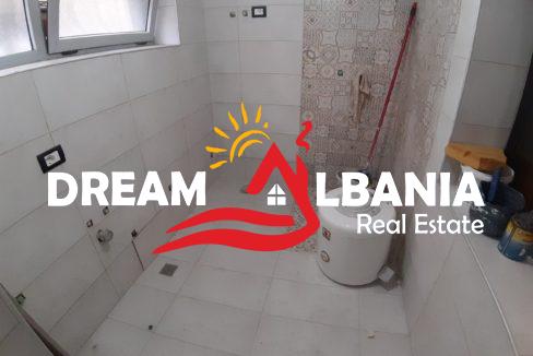 Dyqan ne shitje ne Tirane (6)