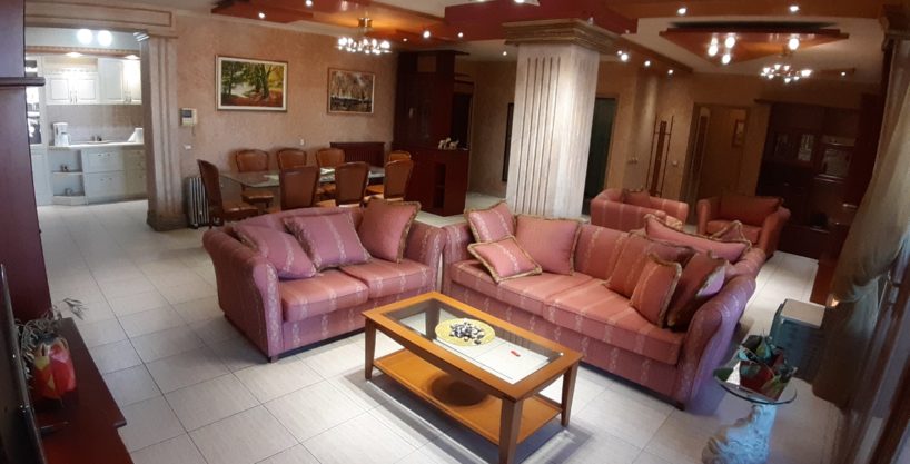 Two bedroom apartment for rent in the block area near Cioccolatitaliani in Tirana (ID 42211002)