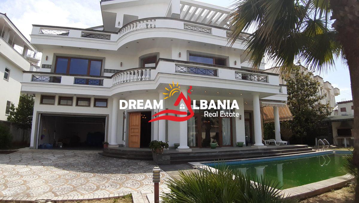 Vila ne shitje ne Tirane (12)