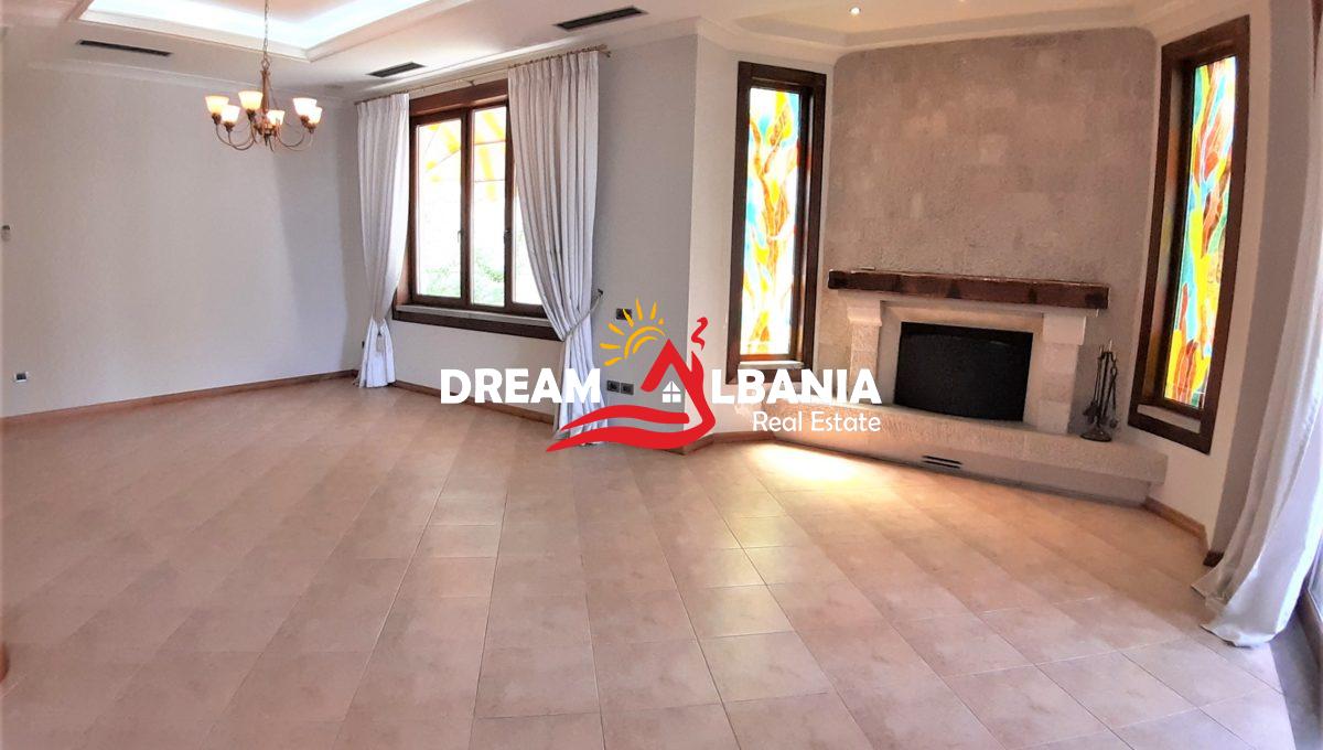 Vila ne shitje ne Tirane (13)