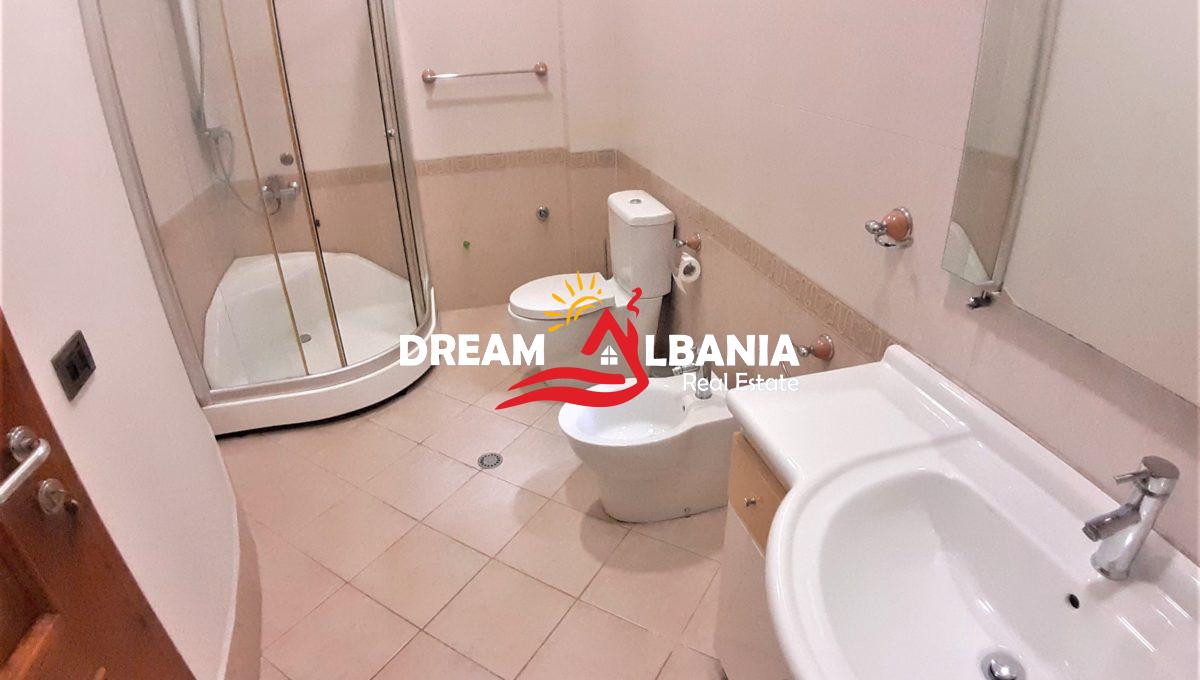 Vila ne shitje ne Tirane (17)