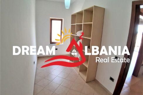 Vila ne shitje ne Tirane (23)