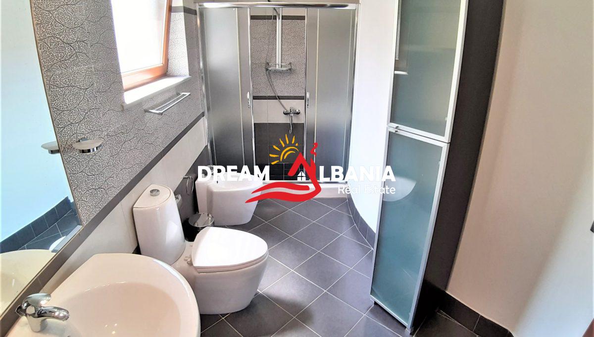 Vila ne shitje ne Tirane (29)