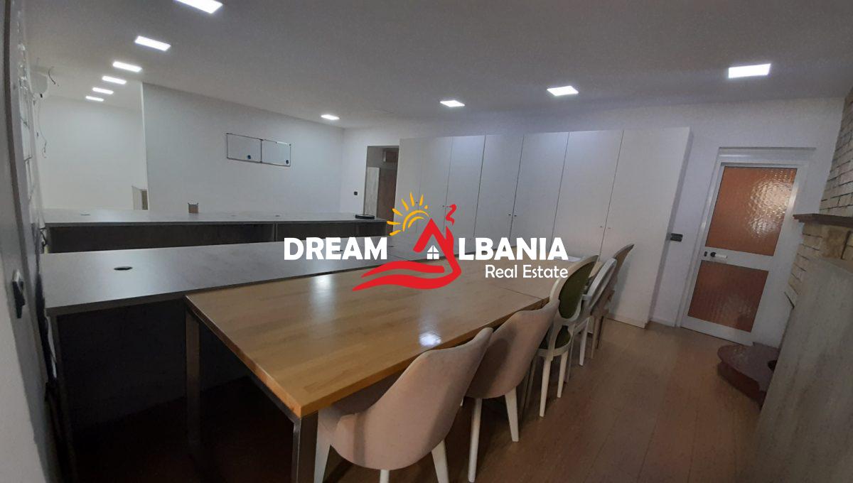 Ambjent biznesi me qera ne zonen e Myslym Shyrit prane pasticeri Someg (ID 4261617) (5)