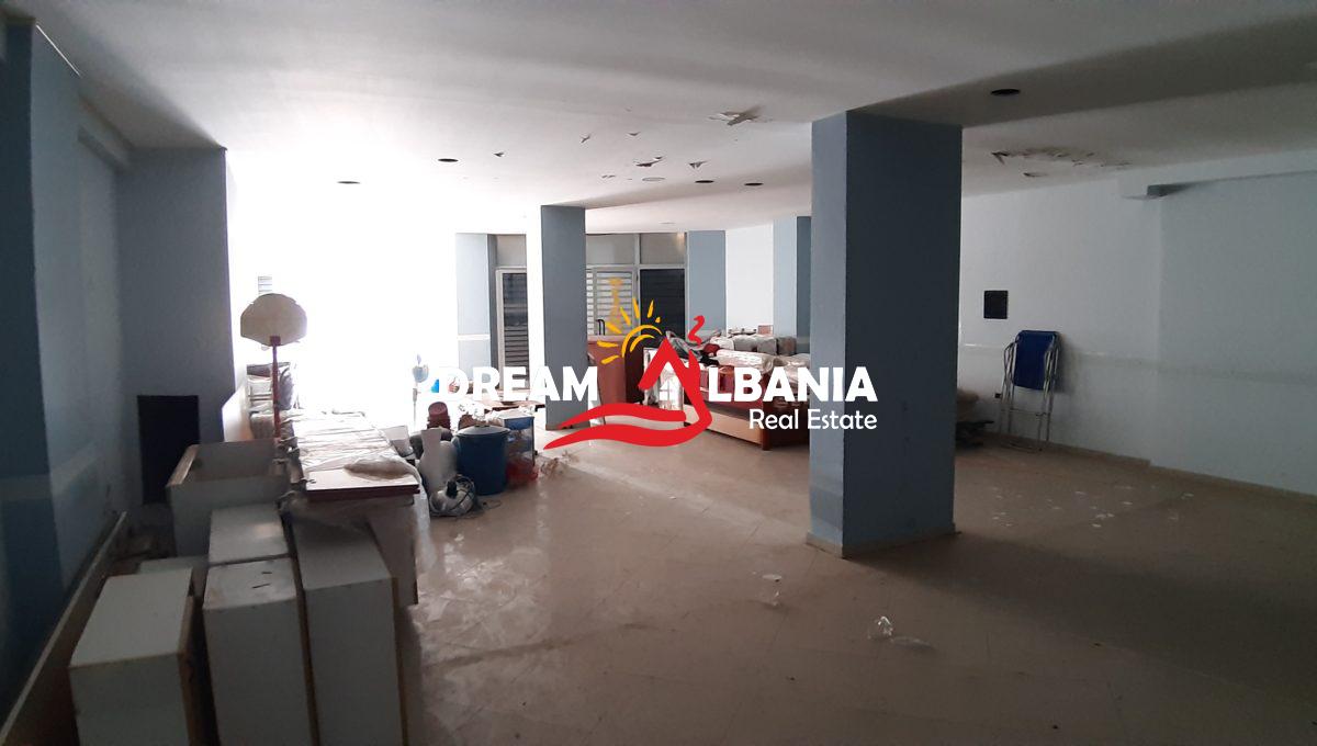 Dyqan ne shitje ne Ali Dem (2)