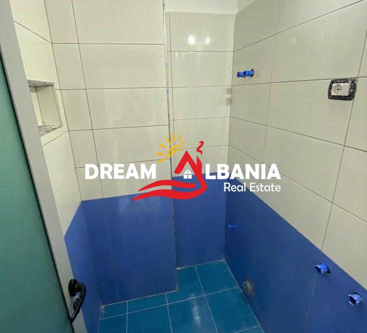 Dyqan ne shitje ne zonen e Brrylit (4)