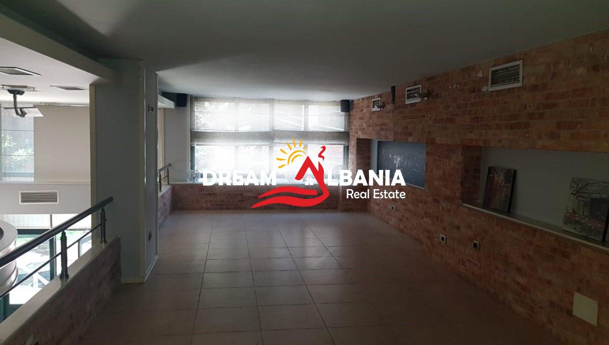 Ambjent biznesi dupleks ne shitje ne zonen Pazari i Ri rruga Hoxha Tahsim(ID 4171320) (15)