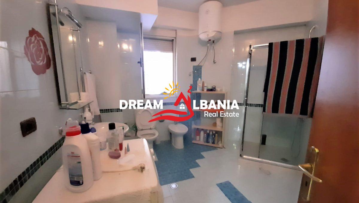 Ne zonen e Bllokut tek rruga Lidhja e Prizrenit jepet apartament 2+1 me qera(ID 42211264) (5)