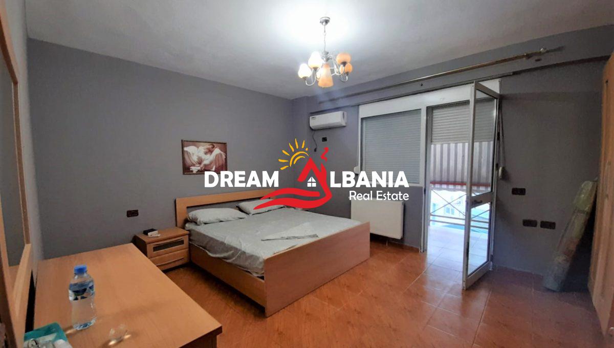 Ne zonen e Bllokut tek rruga Lidhja e Prizrenit jepet apartament 2+1 me qera(ID 42211264) (9)