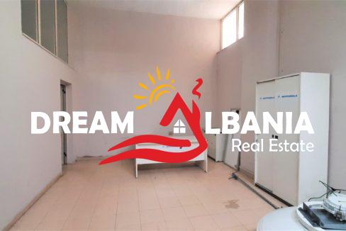Dyqane ne shitje ne Tirane (1)