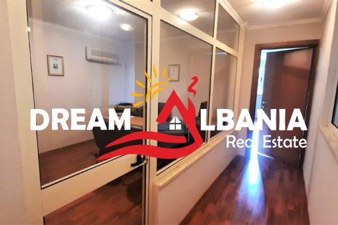 Dyqane ne shitje ne Tirane (10)