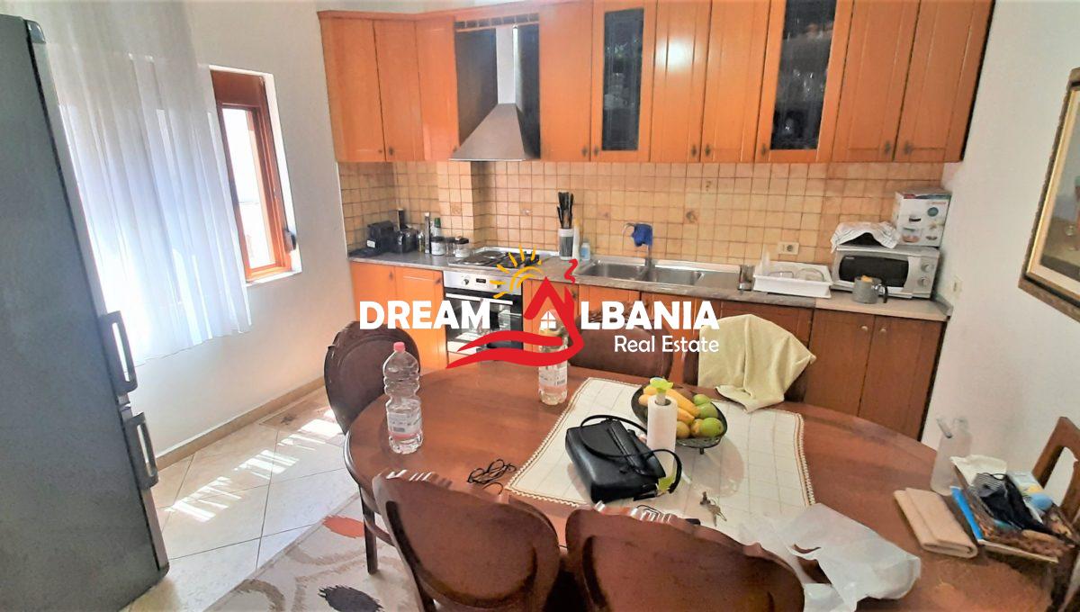 Shtepi private ne shitje ne Tirane (4)