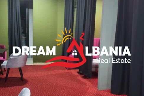 Shitet ambient biznesi tek ish stacioni i fundit i Tiranes se Re, ne rrugen Irfan Tomini ne Tirane (ID 4171357)