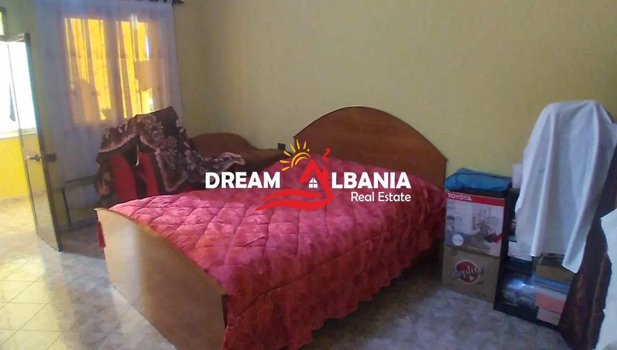 Shitet vile luksoze 2 kateshe ne zonen e rrethrrotullimit te Shkozes! (ID 4151070)