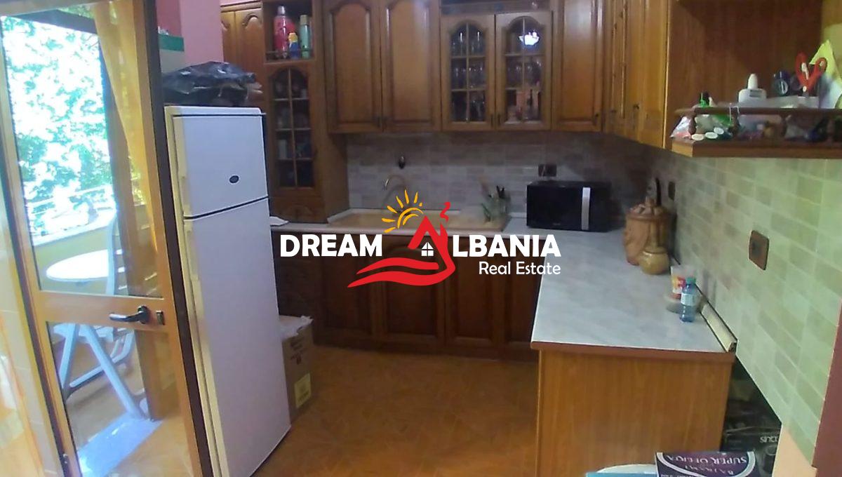 Shitet vile luksoze 2 kateshe ne zonen e rrethrrotullimit te Shkozes! (ID 4151070)