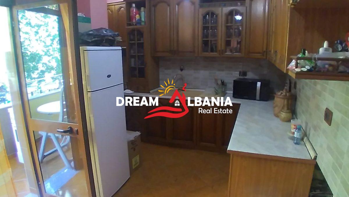 Shitet vile luksoze 2 kateshe ne zonen e rrethrrotullimit te Shkozes! (ID 4151070)