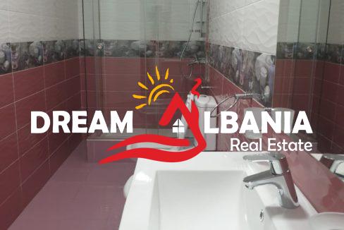 Jepet me qera super apartament 3+1 prane liqenit te thate! (ID 4231275)