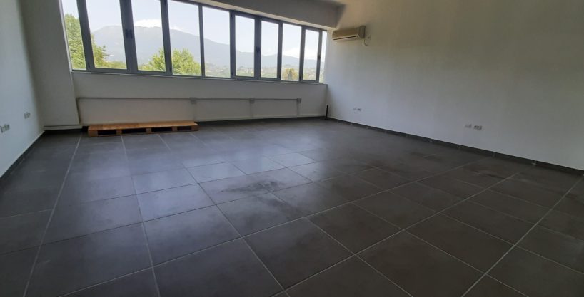 Offices and premises for rent in Lundre area near TEG in Tirana (ID 4281147)
