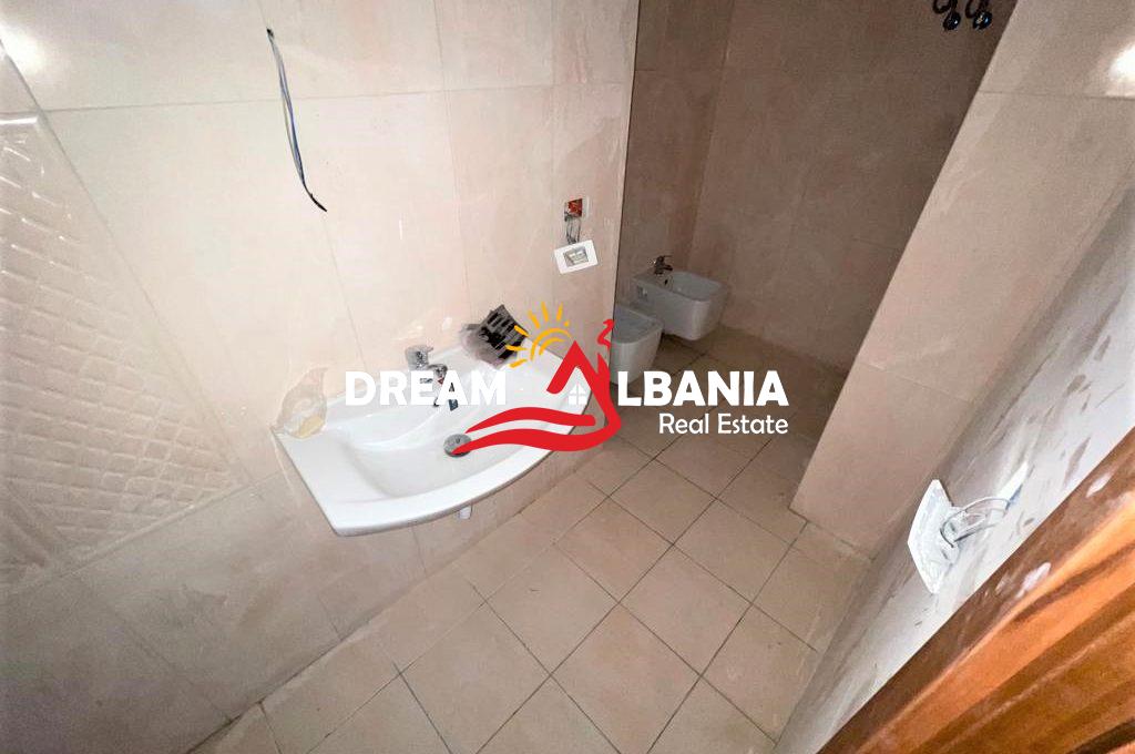 zyra me qera ne Tirane (2)