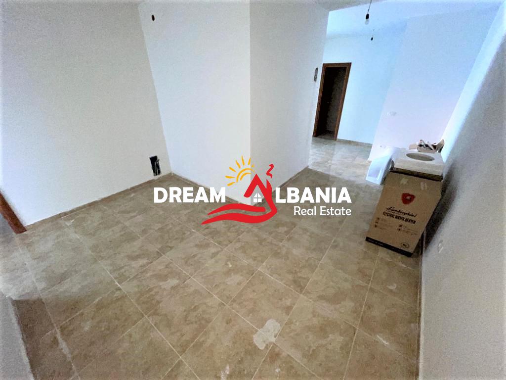 Офис в аренду в Бллок возле Скай Тауэр в Тиране (ID 4261775)