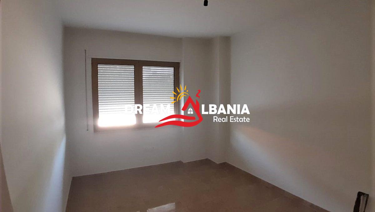 zyra me qera ne Tirane (7)