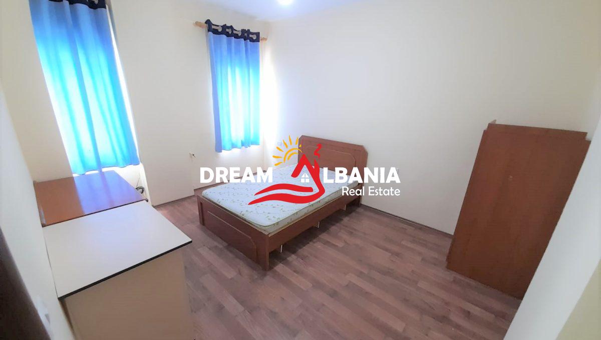 Shitet apartament 2+1+2 ne Don Bosko prane Hotel Ferrari (1)