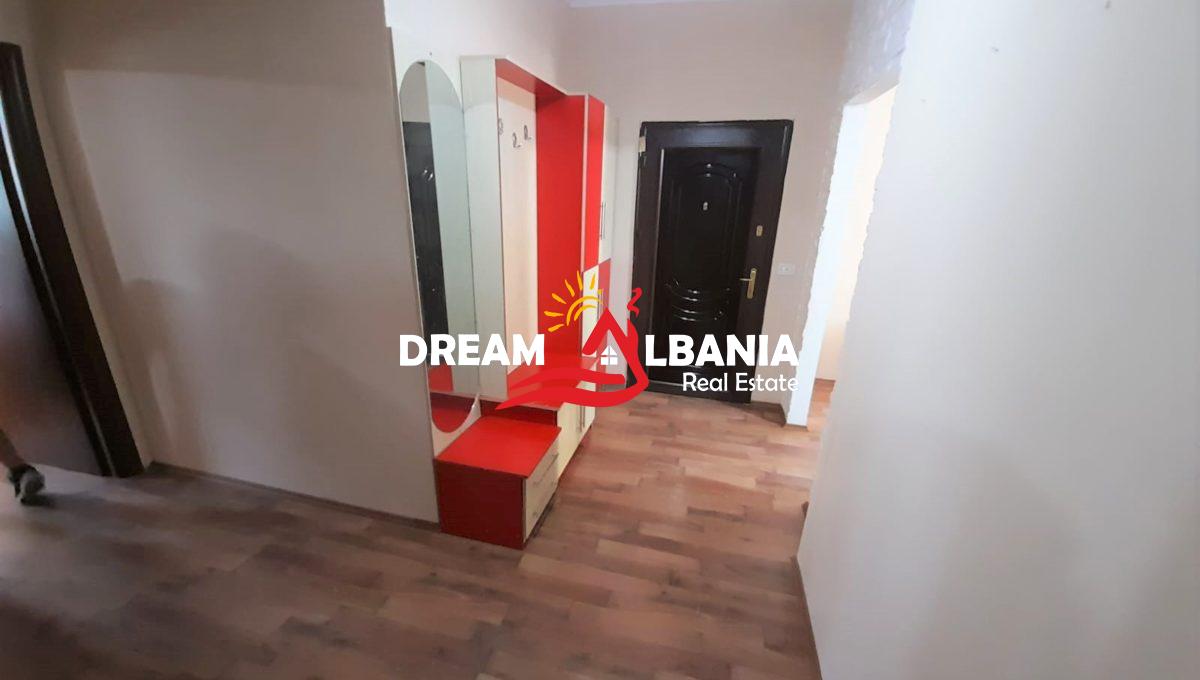 Shitet apartament 2+1+2 ne Don Bosko prane Hotel Ferrari (8)