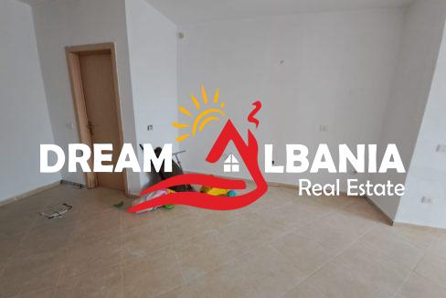 Zyra me qera ne Tirane (1)