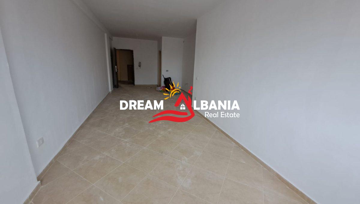 Zyra me qera ne Tirane (3)