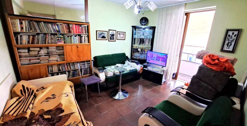 Appartamento 2+1 in vendita nel blocco vicino alla Biblioteca Universitaria di Tirana (ID 4129323)