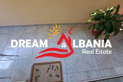 Dyqane ne shitje ne Tirane (10)