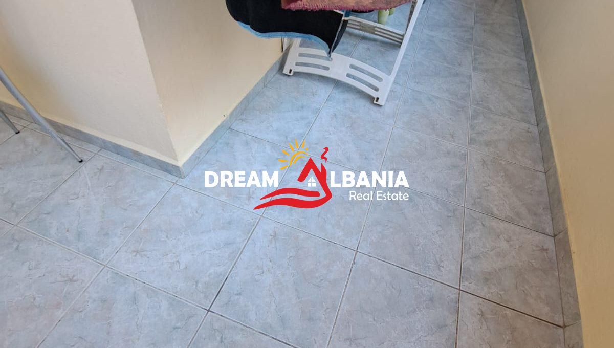 Dyqane ne shitje ne Tirane (12)