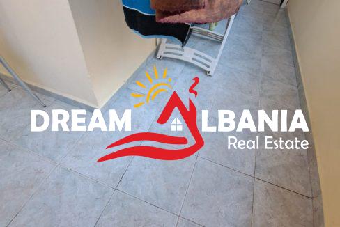 Dyqane ne shitje ne Tirane (12)