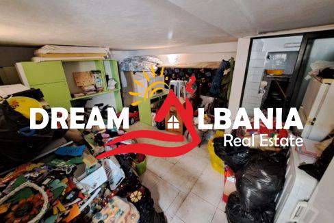 Dyqane ne shitje ne Tirane (13)
