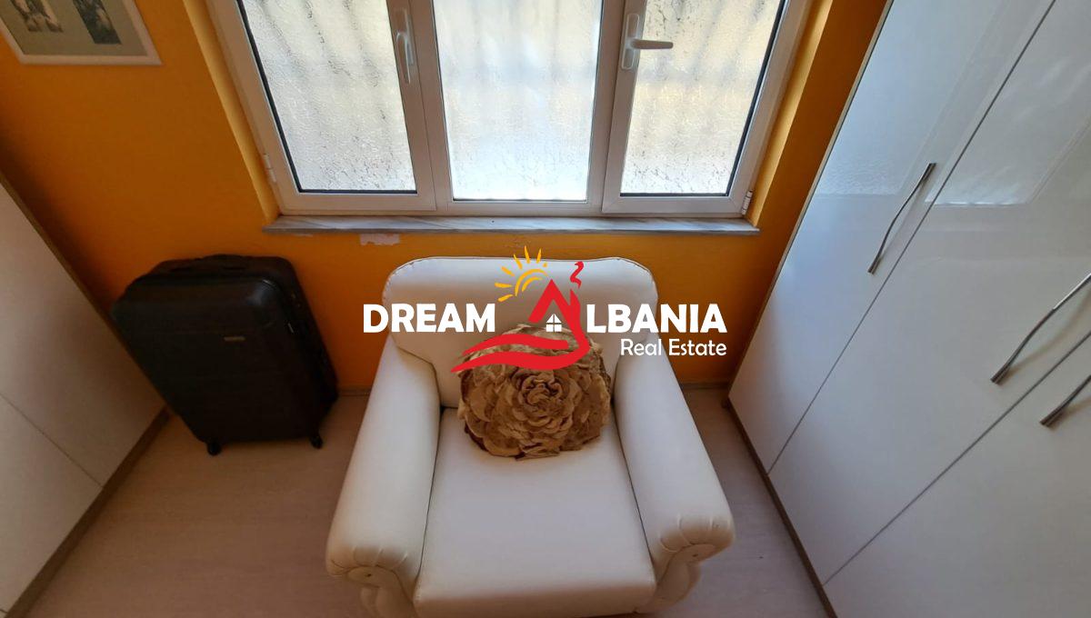 Dyqane ne shitje ne Tirane (7)
