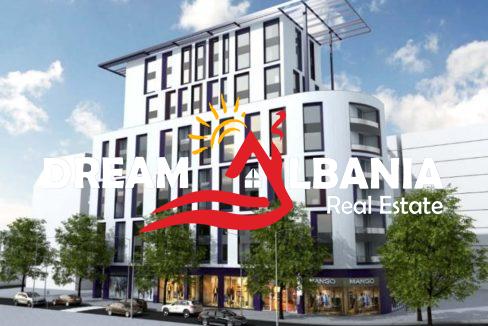 Dyqane ne shitje ne Tirane (1)