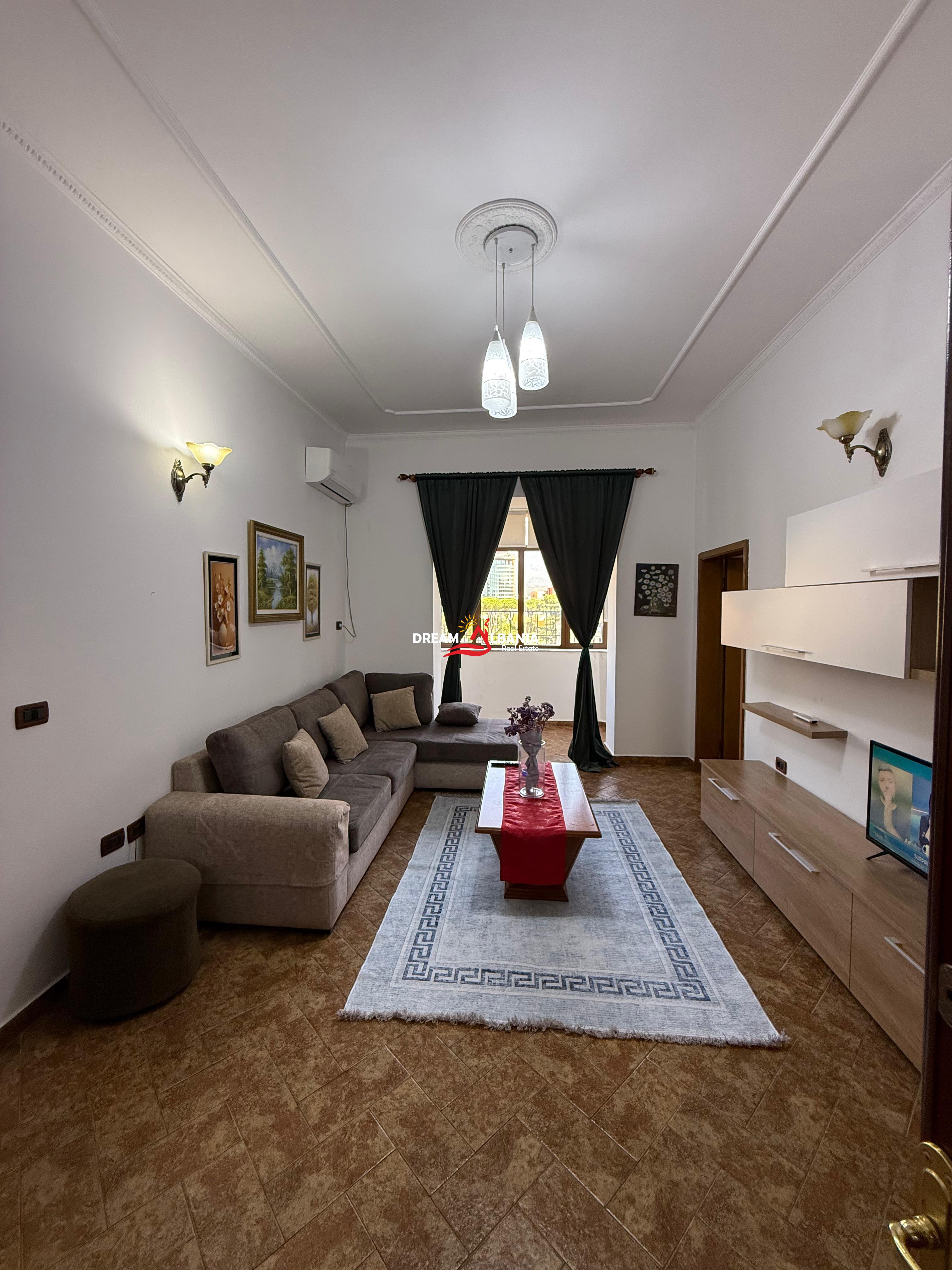 Apartament 1+1 me kuzhine me vete me qera ne bllok ne afersi te kinema Agimi ne Tirane (ID 4219230)