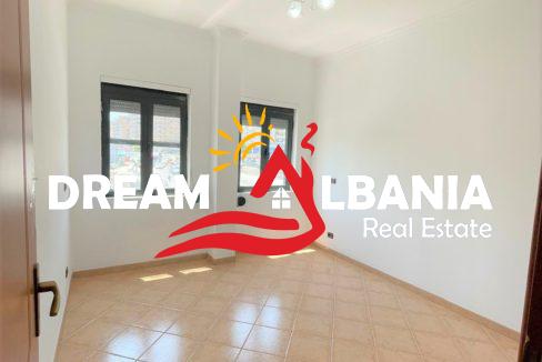 Jepet me qera apartament 3+1 ne Astir prane Bar Famed (ID 4231318) (4)