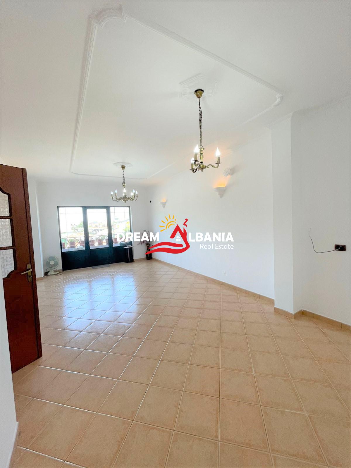 Jepet me qera apartament 3+1 ne Astir prane Bar Famed (ID 4231318