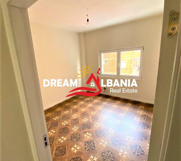 ZyreAmbient Biznesi me Qera ne Qender prane Postes Qendrore ne Tirane (ID 4261853) (1)