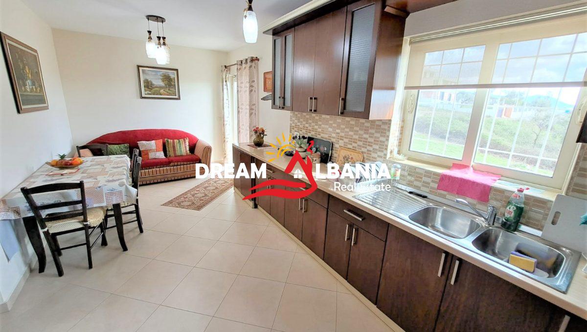 Vila ne shitje ne Tirane (19)