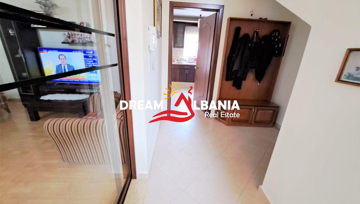 Vila ne shitje ne Tirane (20)
