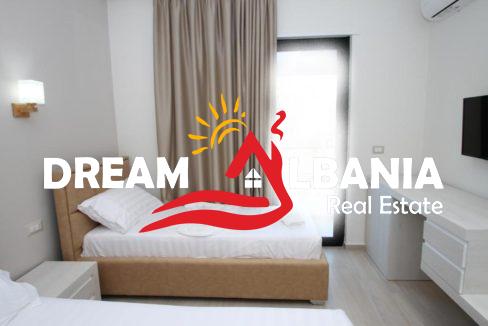 Hotel ne Shitje ne Rradhime Buze Detit (13)