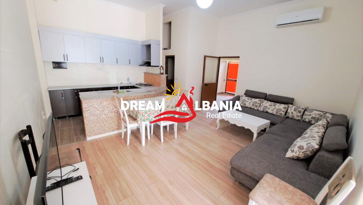 Dublex ne Shitje ne Zonen e Don Boskos, prane Shkolles Vace Zela ne Tirane (5)