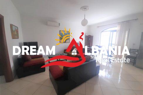 Vile ne shitje ne rrugen Don Bosco ne Tirane (1)