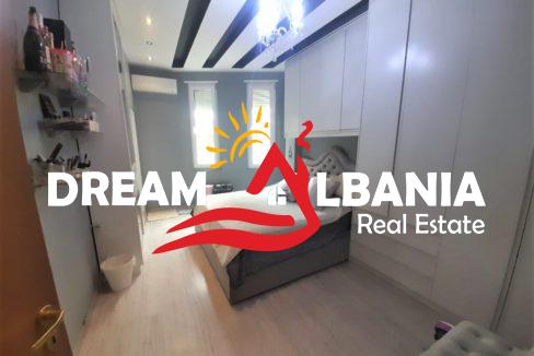 Vile ne shitje ne rrugen Don Bosco ne Tirane (13)