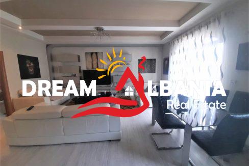 Vile ne shitje ne rrugen Don Bosco ne Tirane (14)