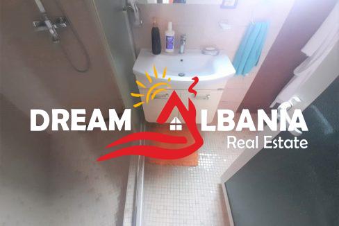 Vile ne shitje ne rrugen Don Bosco ne Tirane (2)